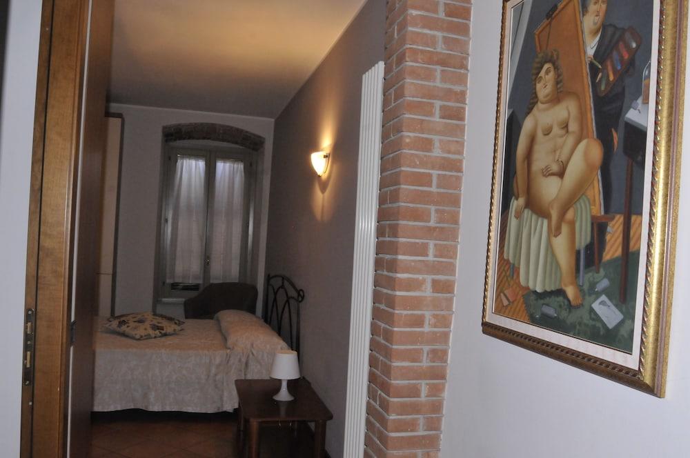 Апарт отель Antico Borgo Бергамо Экстерьер фото